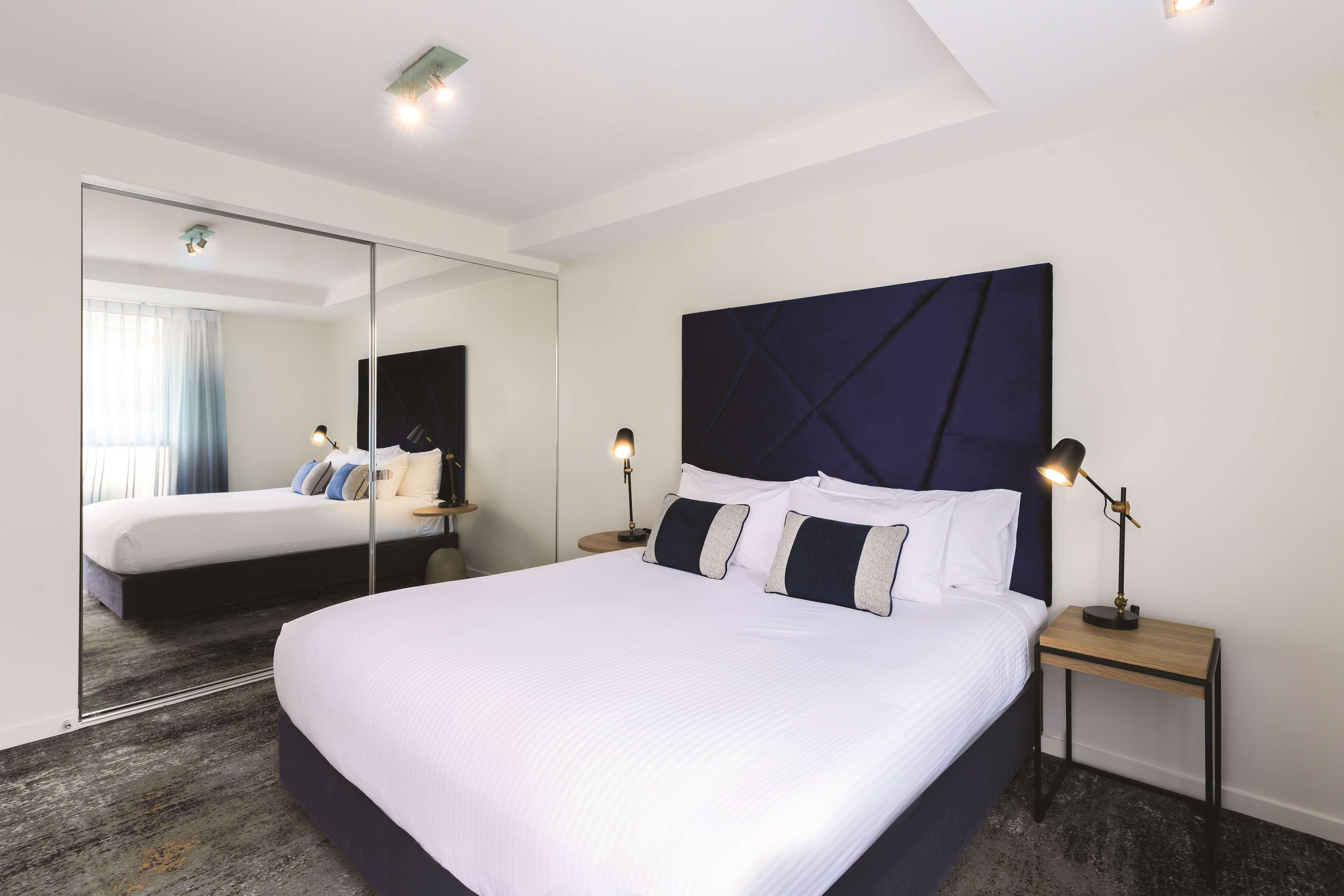 Brady Apartment Hotel Flinders Street Мельбурн Екстер'єр фото