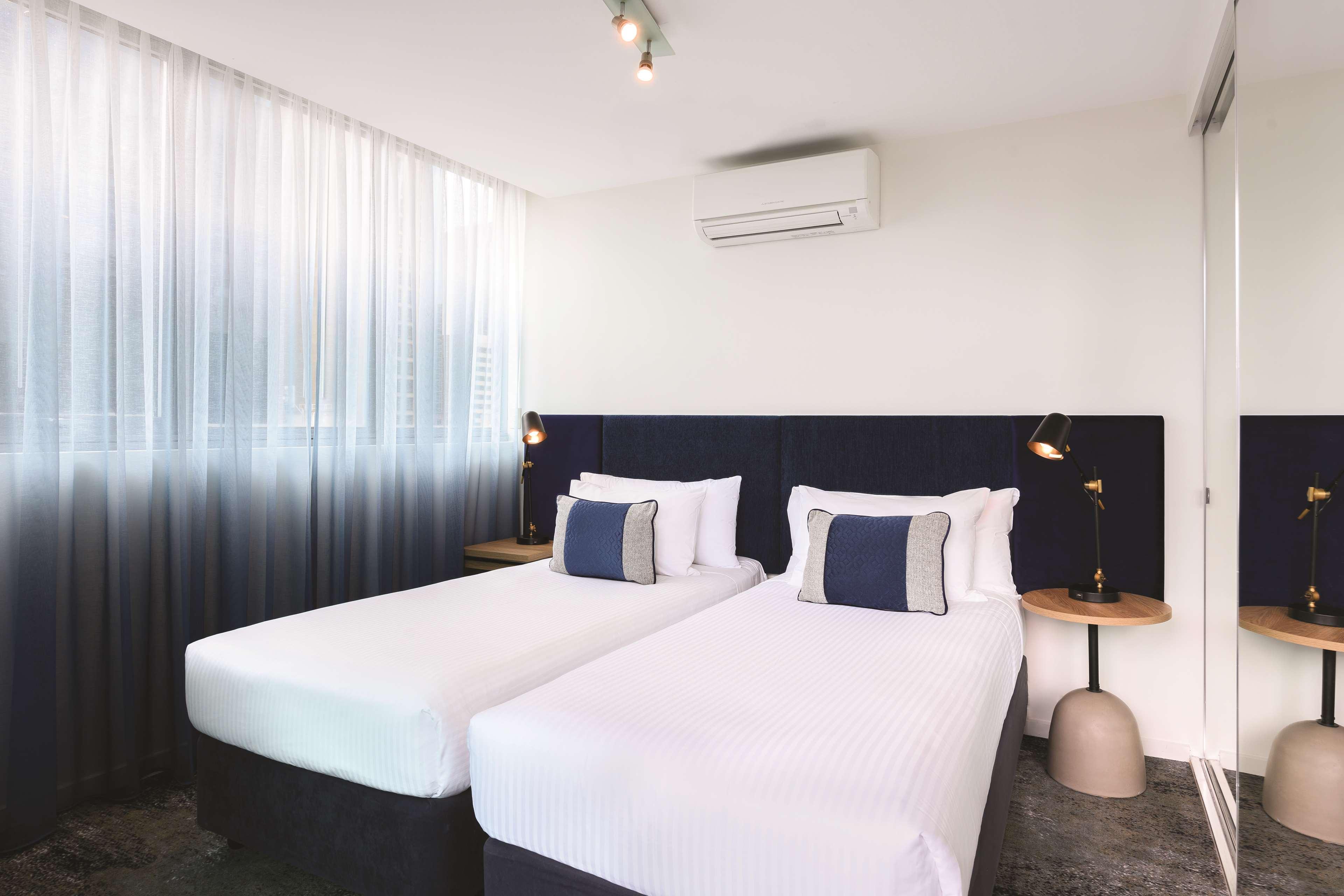 Brady Apartment Hotel Flinders Street Мельбурн Екстер'єр фото