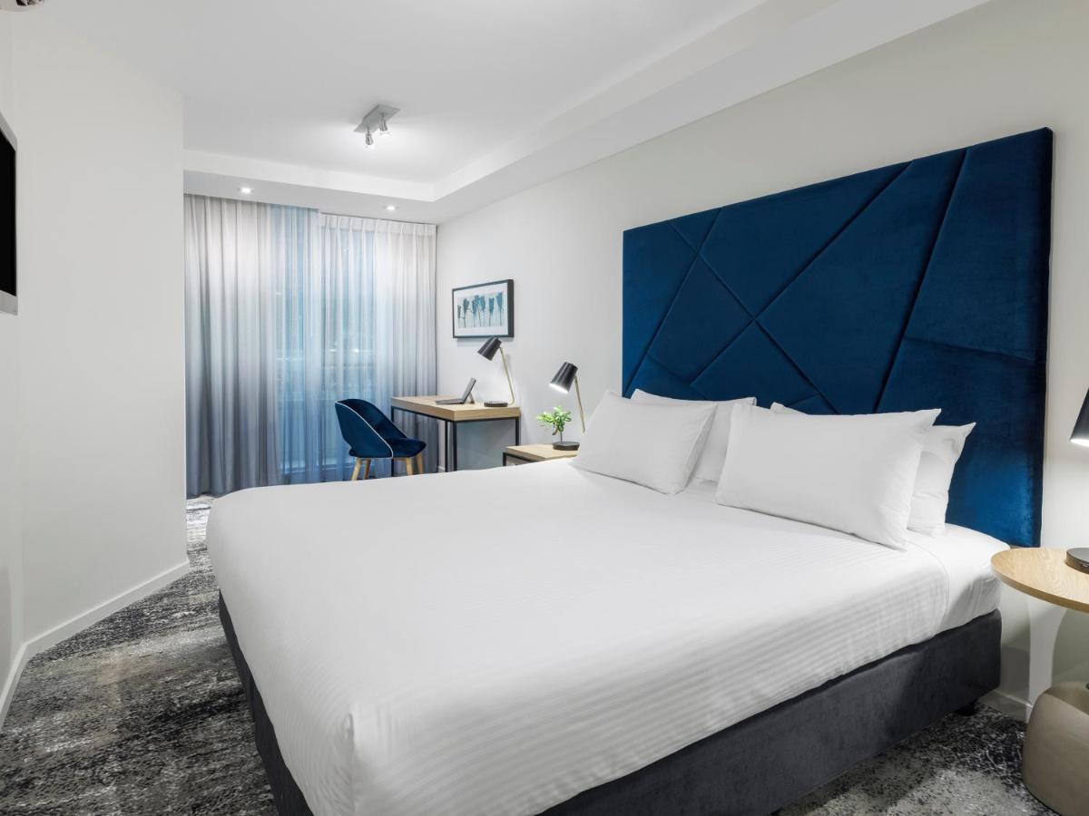 Brady Apartment Hotel Flinders Street Мельбурн Екстер'єр фото