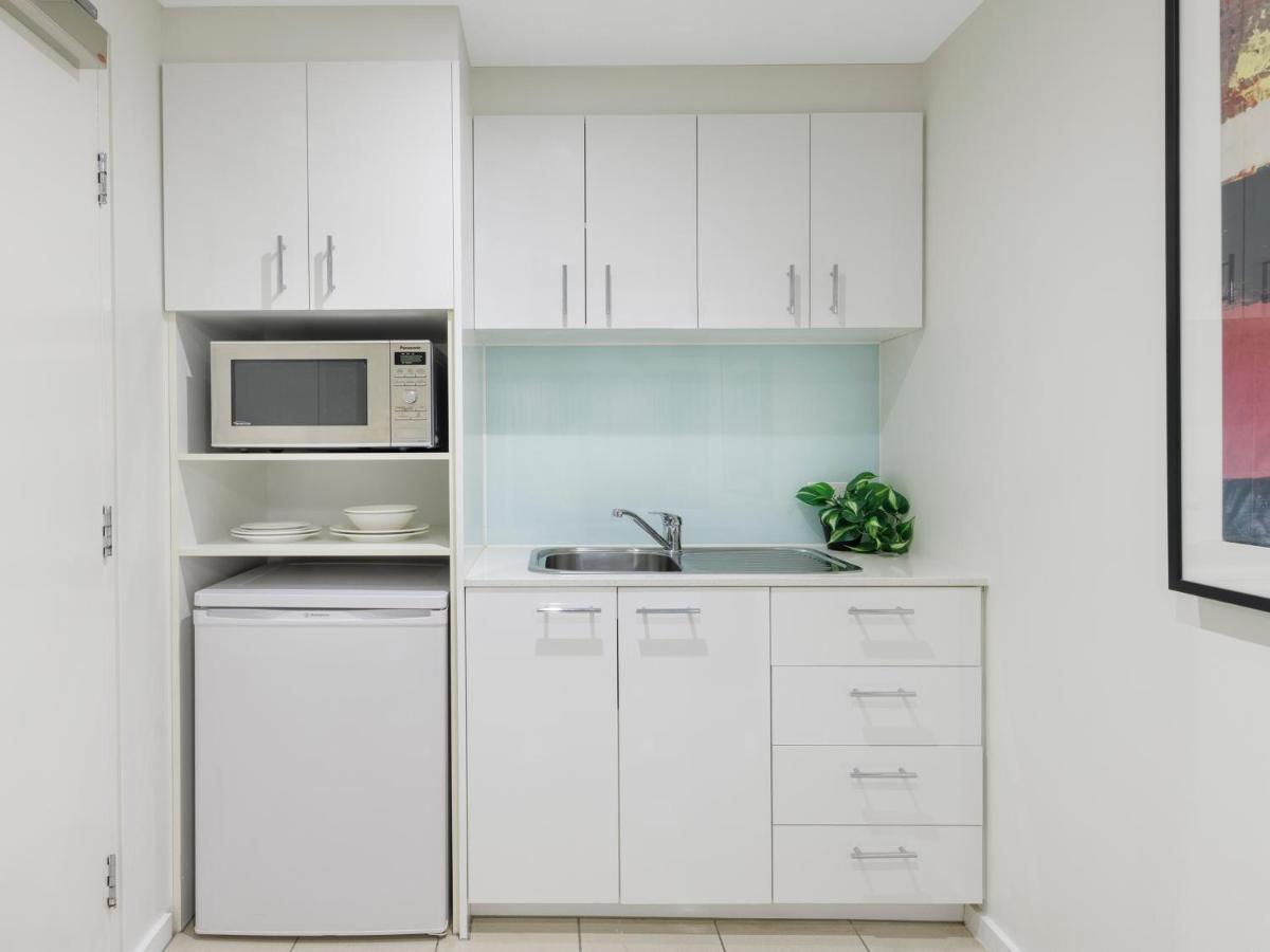 Brady Apartment Hotel Flinders Street Мельбурн Екстер'єр фото