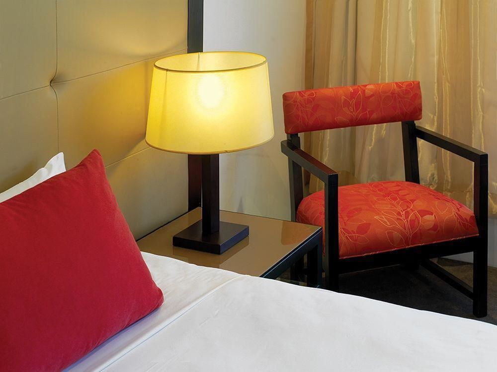Brady Apartment Hotel Flinders Street Мельбурн Екстер'єр фото